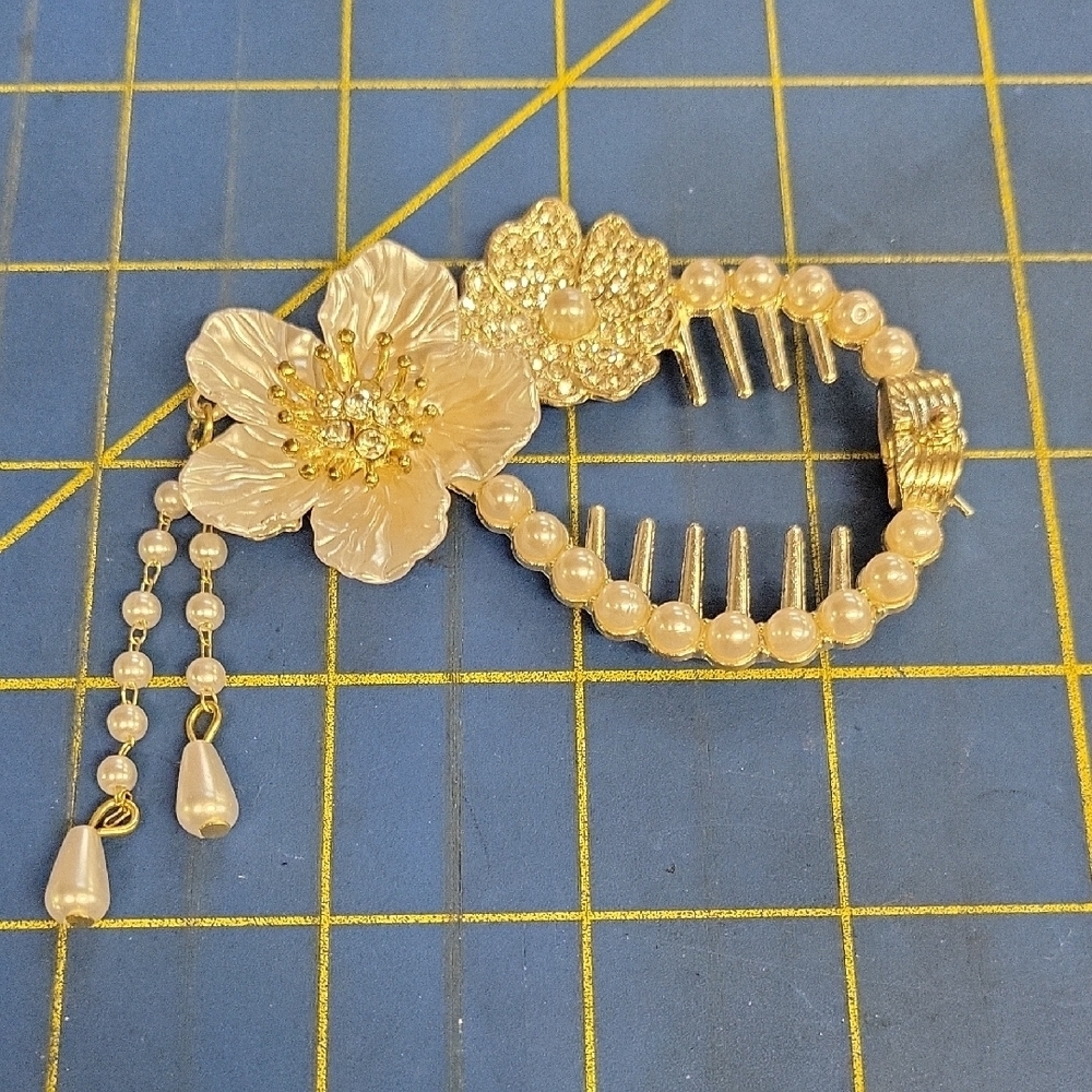 Floral Flower Gold Tone Pearl Faux Hair 3" Accessory Barette Keeper